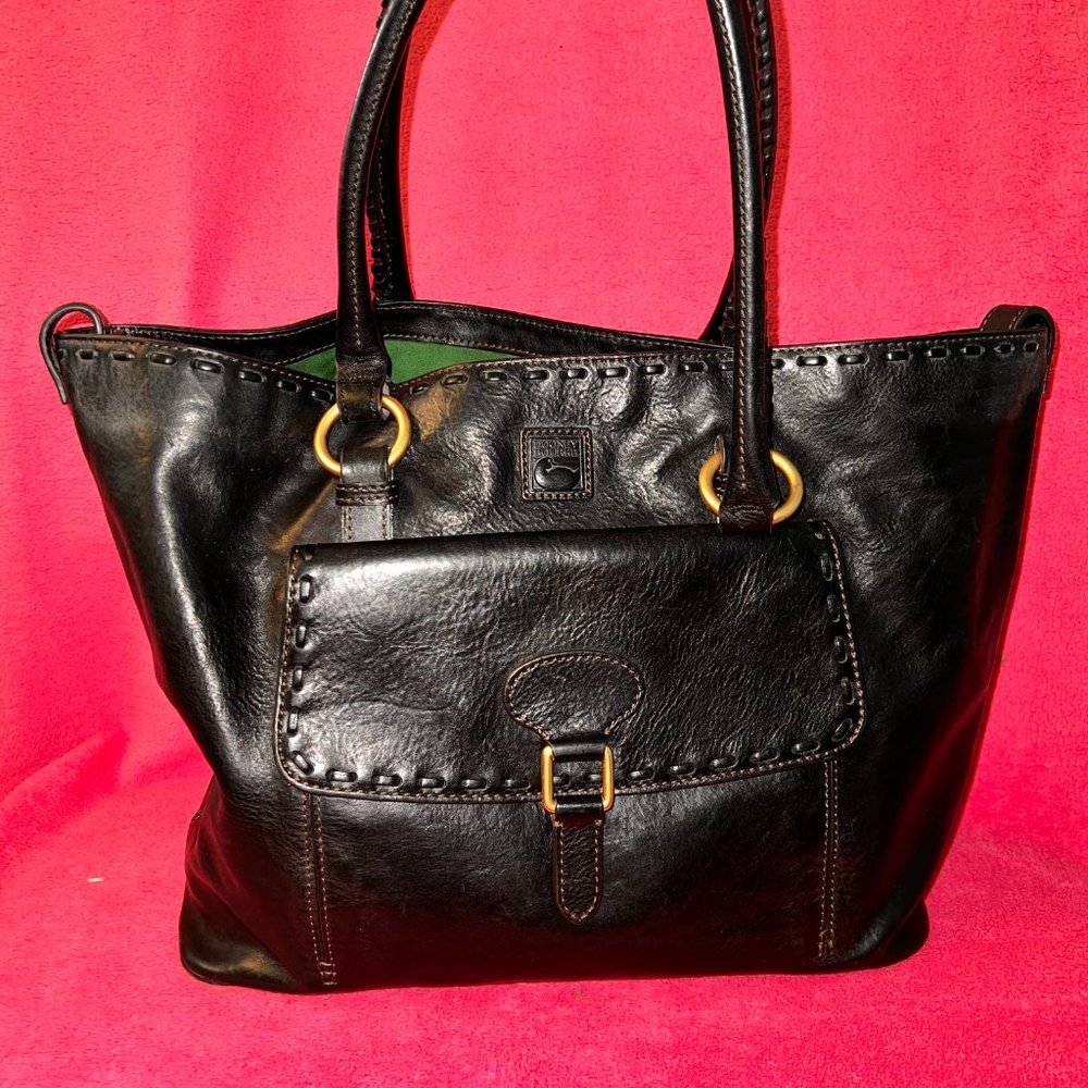 BLACK DOONEY & BOURKE FLORENTINE LEATHER POCKET SATCHEL